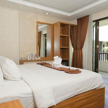Swiss-Belinn Seminyak Exterior photo