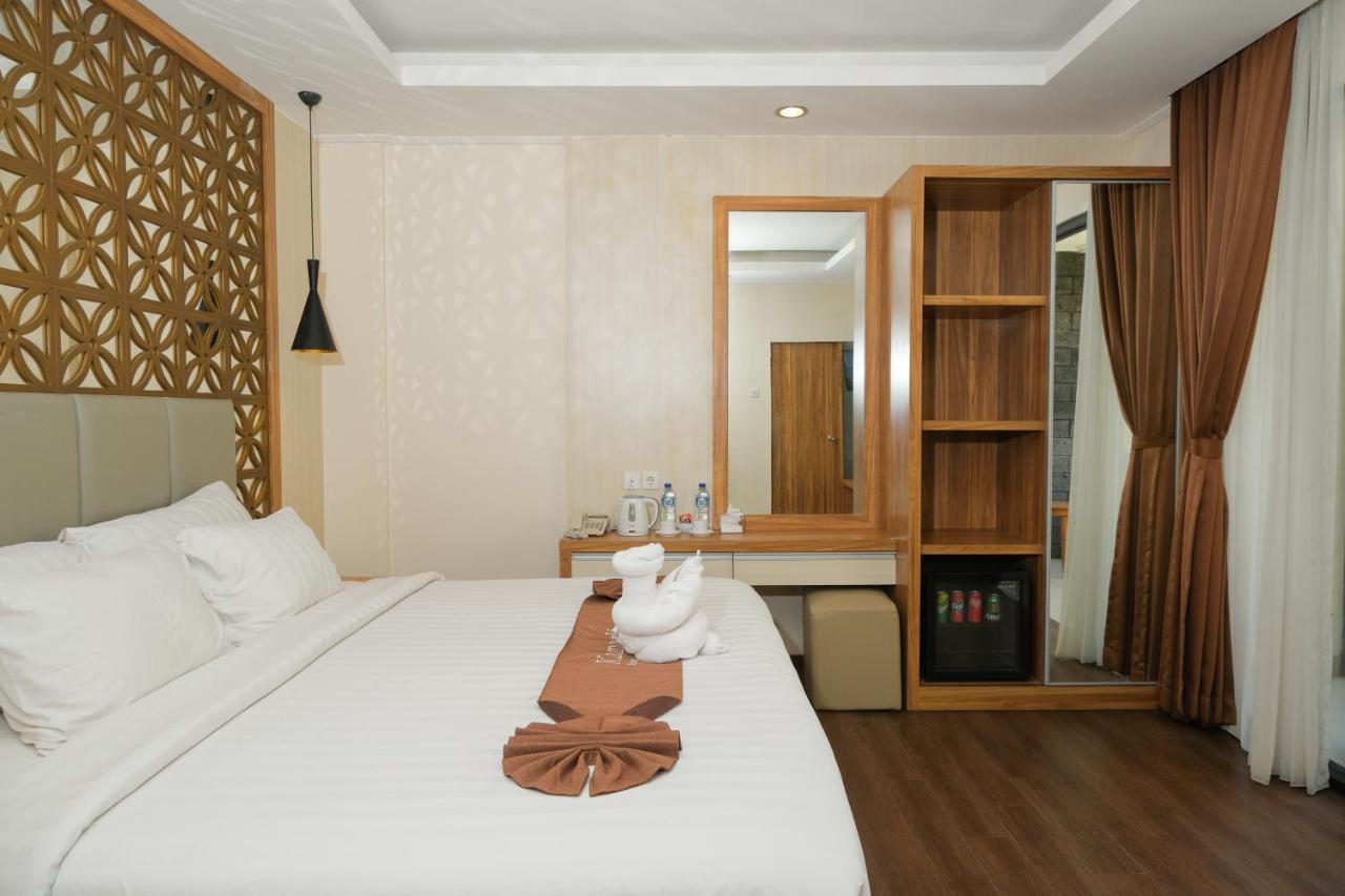 Swiss-Belinn Seminyak Exterior photo
